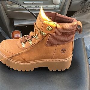 Timberla stone street hiker boots very light